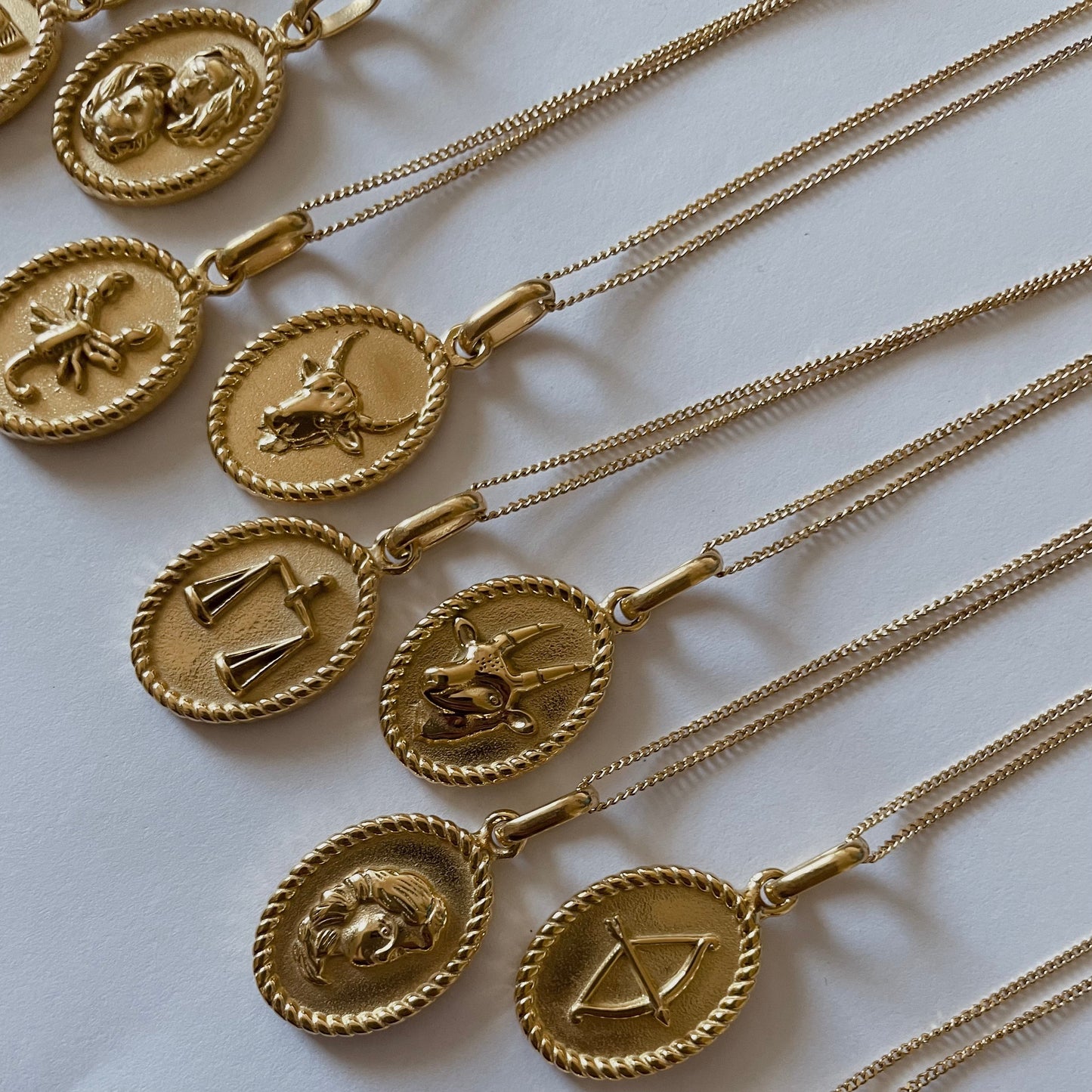 Zodiac 2.0 Necklace - 18k Gold Plated